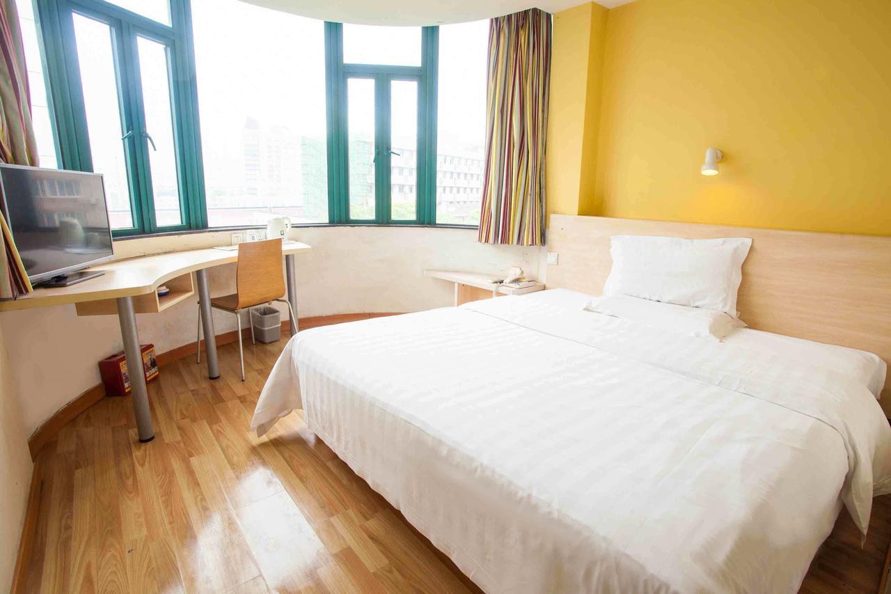 7 Days Inn Yangjiang Xinyue International Studio Værelse billede