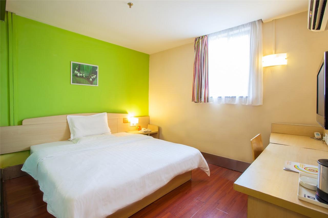 7 Days Inn Yangjiang Xinyue International Studio Eksteriør billede